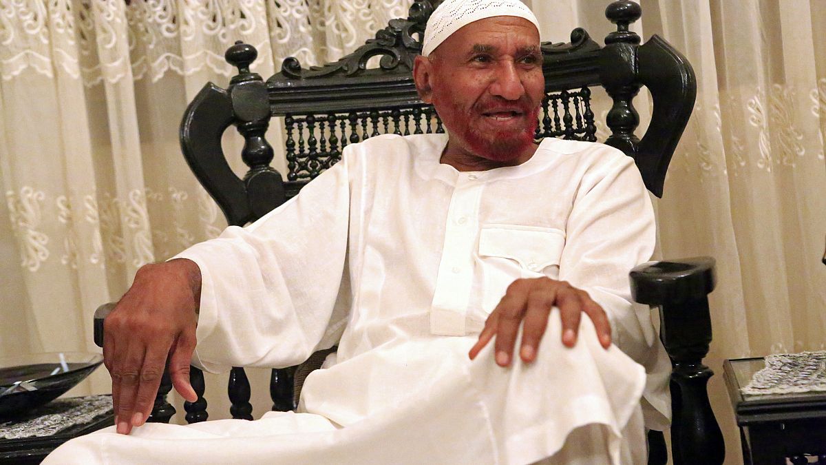 أنباء عن اعتقال مريم الصادق المهدي ابنة زعيم المعارضة السوداني 