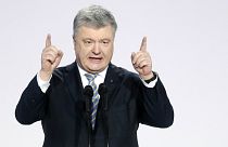 It's 'Me or Putin': Ukrainians left confused over president's campaign slogan