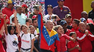Muhaliflerin cumartesi sokağa çıkacağı Venezuela'da iktidar yanlılarına gösteri çağrısı