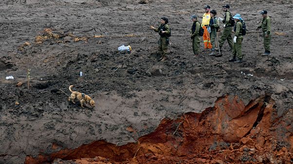 Brezilya'daki baraj kazasında ölü sayısı 100'e yaklaştı Brezilya'daki baraj kazasında ölü sayısı 100'e yaklaştı