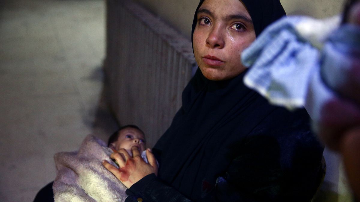 Suriyeli anne ve aç kalan çocuğu