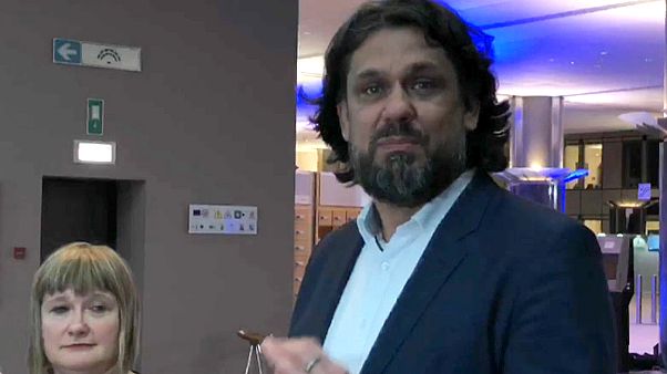 Támogatja a Fidesz a venezuelai rendszerváltást Támogatja a Fidesz a venezuelai rendszerváltást