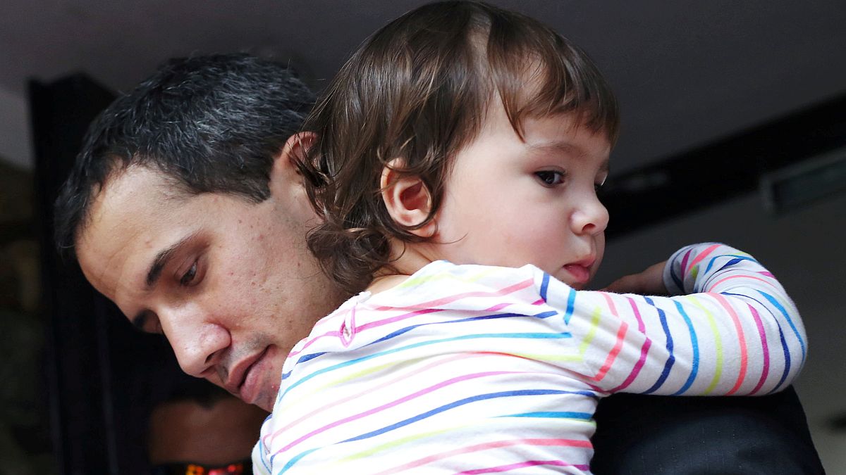 Juan Guaidó családját fenyegetik a hatóságok