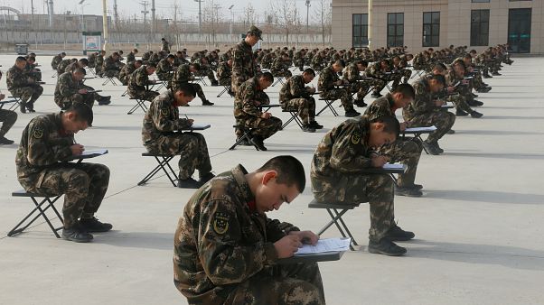 Çin'in Doğu Türkistan'da görevlendireceği paramiliter güçler Çin'in Doğu Türkistan'da görevlendireceği paramiliter güçler