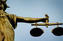 تشويه الأعضاء التناسلية الأنثوية غير قانوني ولا يتسامح معه في بريطانيا