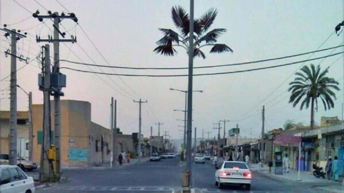 حمله به مقر بسیج در نیک‌شهر 
