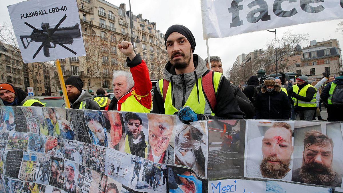 ‘Gilets jaunes' hold 12th weekend of protests, denounce police violence