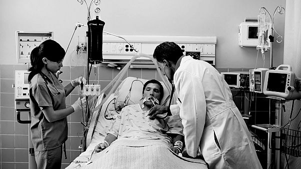 Fransa'yı ikiye bölen ötanazi hikayesi: Vincent Lambert'in tedavisi sonlandırılacak Fransa'yı ikiye bölen ötanazi hikayesi: Vincent Lambert'in tedavisi sonlandırılacak