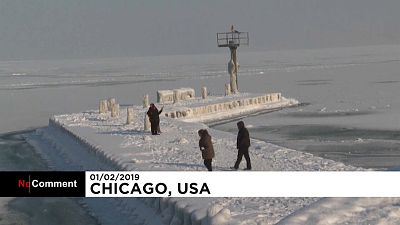 No Comment: Η παγωμένη λίμνη Μίσιγκαν στις ΗΠΑ