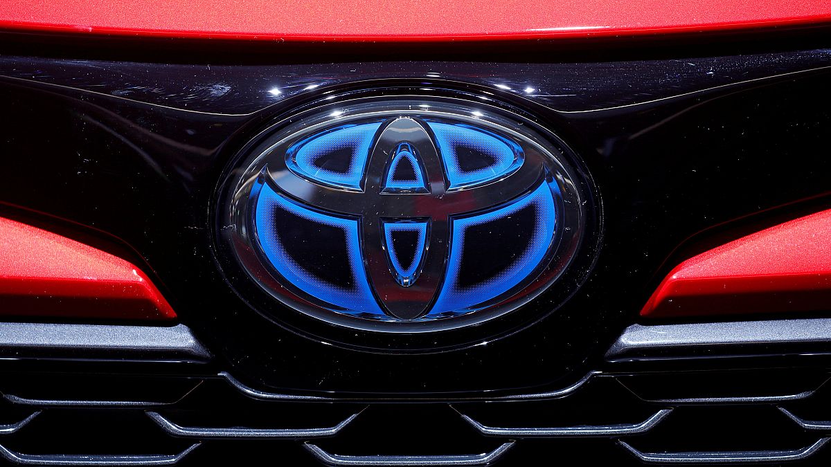 Toyota'nın dünyada en çok tercih edilen hibrit modeli Türkiye'de ürettiği C-HR