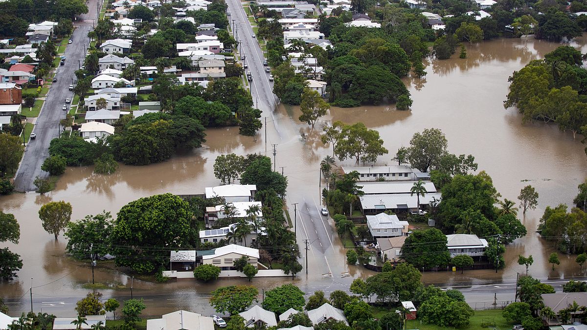 Αυστραλία: Κροκόδειλοι στους δρόμους μετά τις πλημμύρες