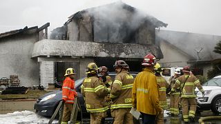 سقوط هواپیما بر روی واحد مسکونی در کالیفرنیا؛ پنج نفر کشته شدند