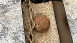 قنبلة يدوية تم العثور عليها داخل شحنة بطاطا