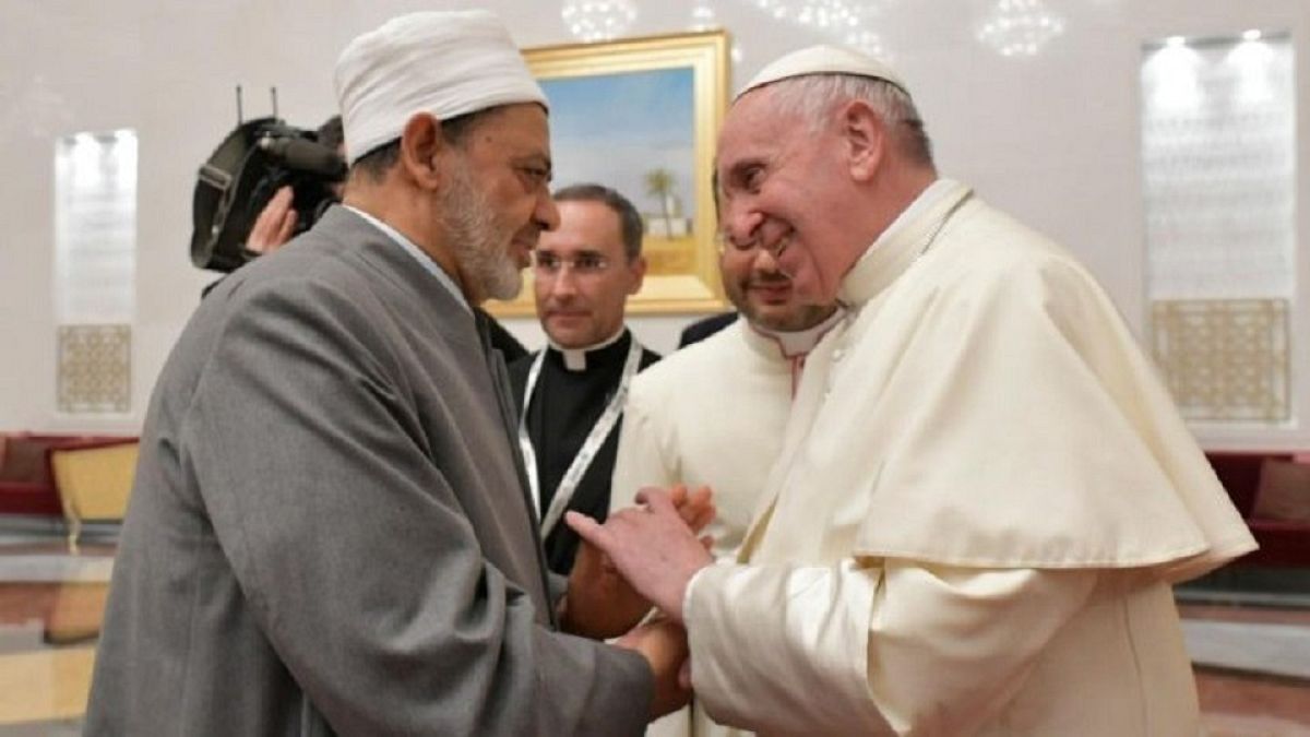 A legfontosabb szunnita vallástudóssal tárgyal Ferenc pápa