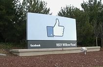 Сети Facebook исполнилось 15 лет
