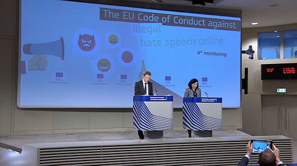 Brüssel will mehr Transparenz im Kampf gegen Hass im Netz Brüssel will mehr Transparenz im Kampf gegen Hass im Netz