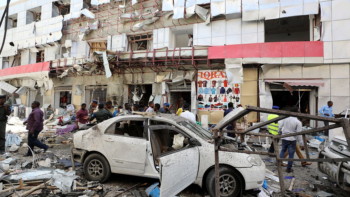 Взрыв в Могадишо: погибли более 10 человек