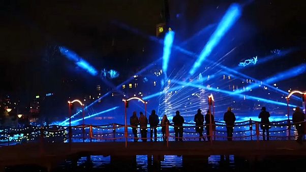 Luzes para "aquecer" Copenhaga nas noites de inverno Luzes para "aquecer" Copenhaga nas noites de inverno