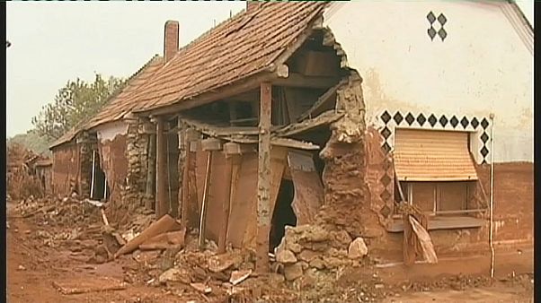 La Justicia húngara condena a los responables del desbordamiento tóxico en la presa de Ajka La Justicia húngara condena a los responables del desbordamiento tóxico en la presa de Ajka