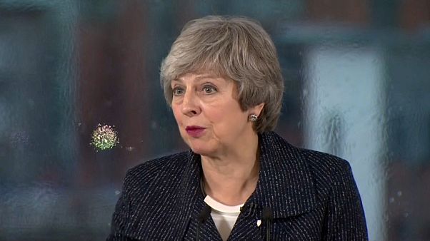 May bekräftigt: Keine Grenze in Irland May bekräftigt: Keine Grenze in Irland