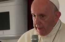 Papa Francesco ammette: "Abusi su suore un problema della Chiesa"