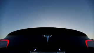 Másodszor csökkenti az idén a Tesla a Model 3 árát