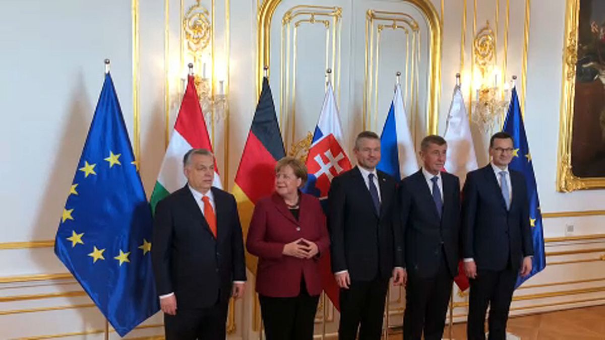 Merkel és Orbán Pozsonyban