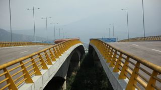 Le pont de Tienditas entre le Venezuela et la Colombie est bloqué
