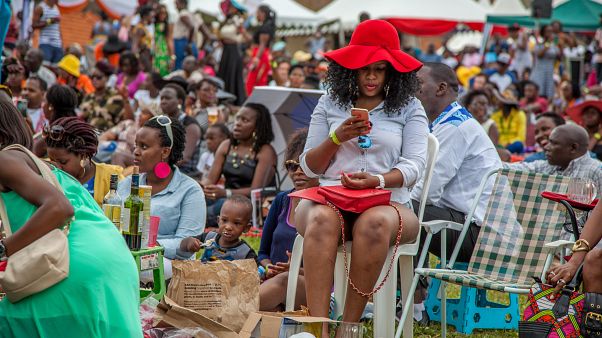 Politiker in Uganda: Kurvige Frauen sollen den Tourismus ankurbeln Politiker in Uganda: Kurvige Frauen sollen den Tourismus ankurbeln