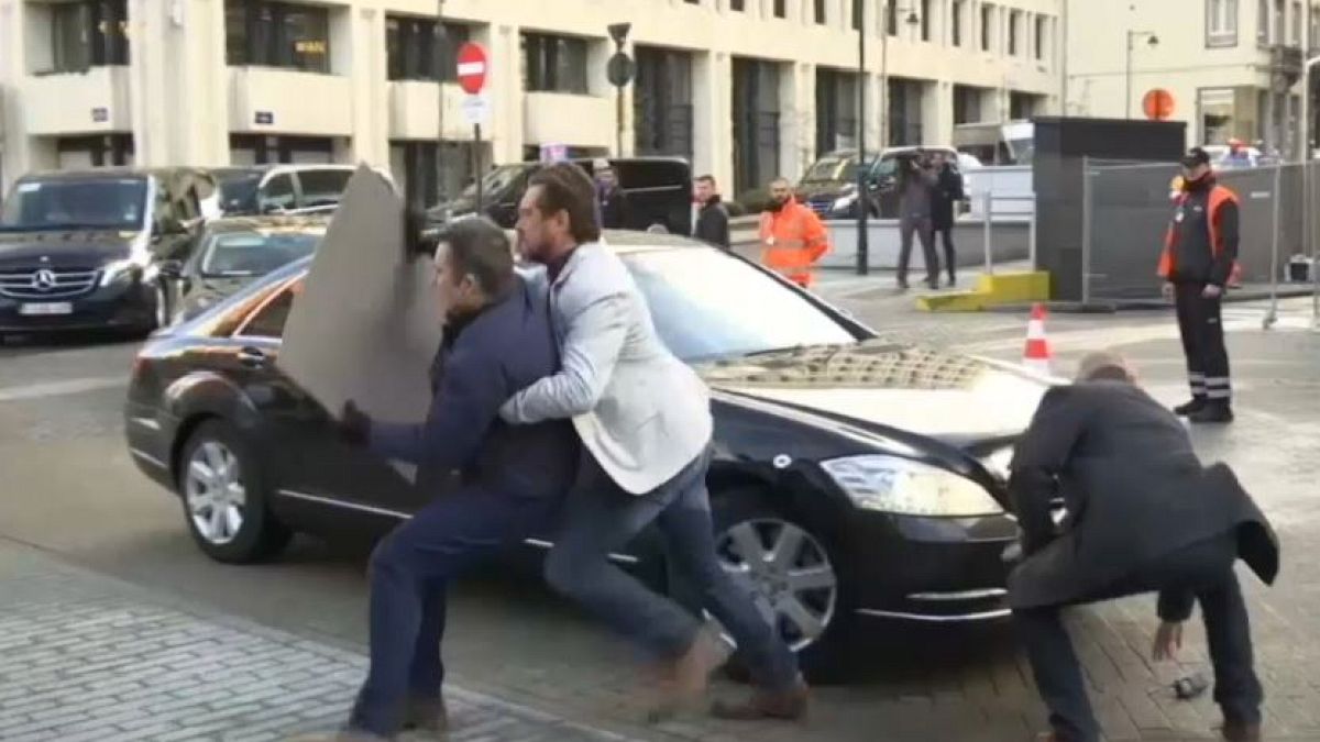 This protester is not only obstacle to Brexit talks after Tusk says 'no breakthrough'
