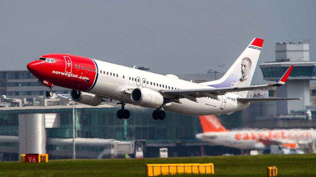 طائرة ايرشاتل تابعة للخطوط الجوية النرويجية 