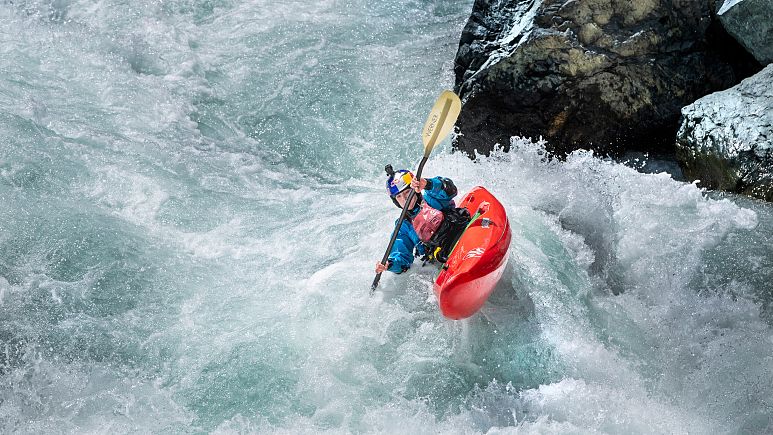 Nouria Newman, seule contre les rapides himalayens