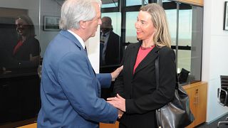 "Urge evitar una intervención extranjera en Venezuela" advierte Mogherini al grupo de contacto