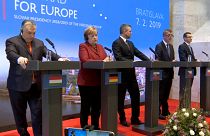 Merkel à Bratislava avec le groupe de Visegrad