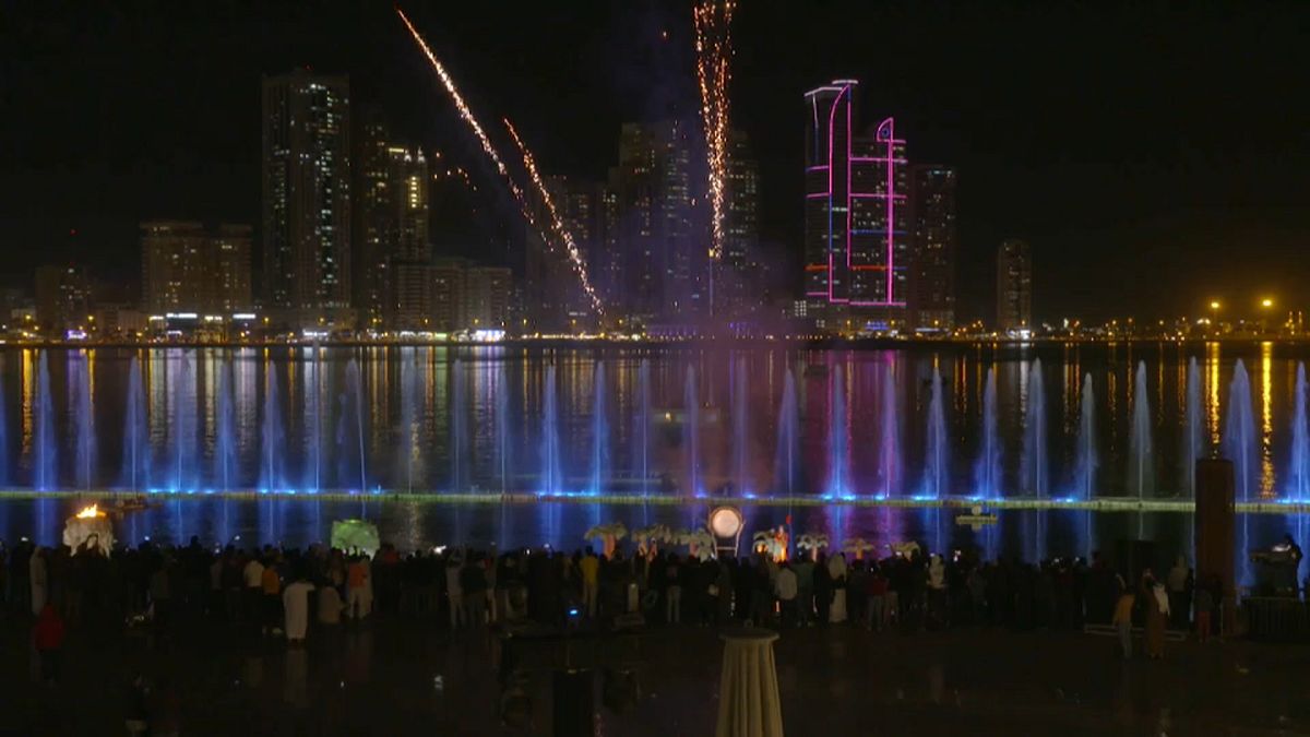 شاهد: الإمارات تستضيف مهرجان الشارقة للأضواء 