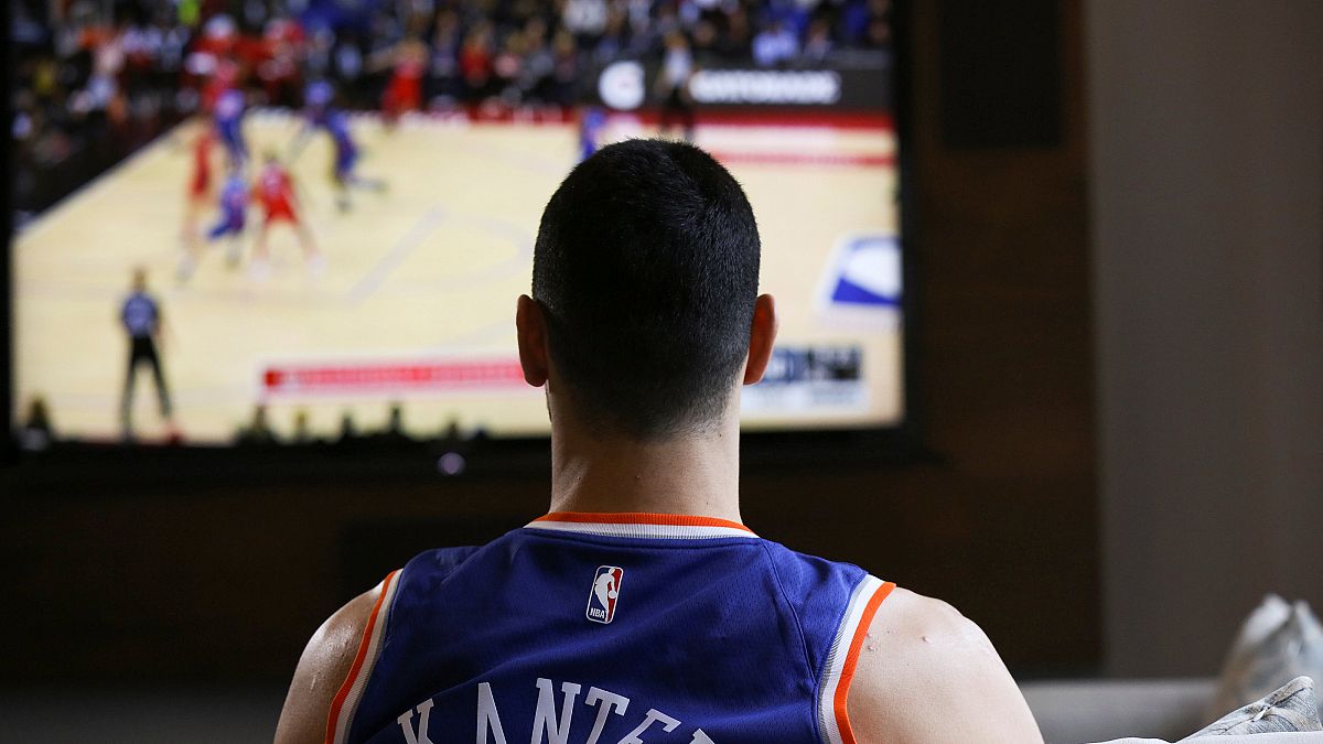 New York Knicks, Enes Kanter ile yollarını ayırdı