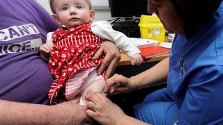 Avrupa'da kızamık vakaları geçen yıl rekor kırdı, DSÖ'ye göre aşıdan kaçınan ebevenler de sorumlu