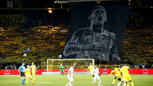 El fútbol llora la muerte del jugador argentino Emiliano Sala El fútbol llora la muerte del jugador argentino Emiliano Sala