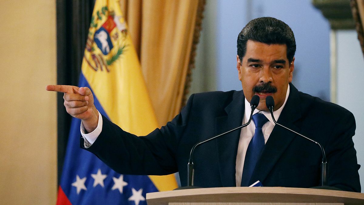 Maduro disposto a receber grupo de contacto