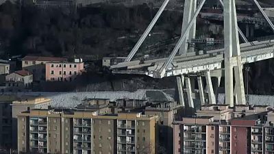 Gênes : 1e phase du démantèlement du pont en présence de Conte 