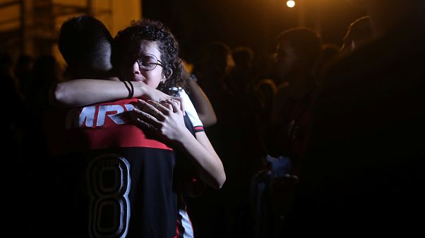 Dor e choque depois da tragédia do Flamengo Dor e choque depois da tragédia do Flamengo