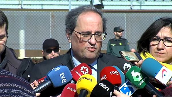Torra visita independentistas catalães que vão a julgamento Torra visita independentistas catalães que vão a julgamento