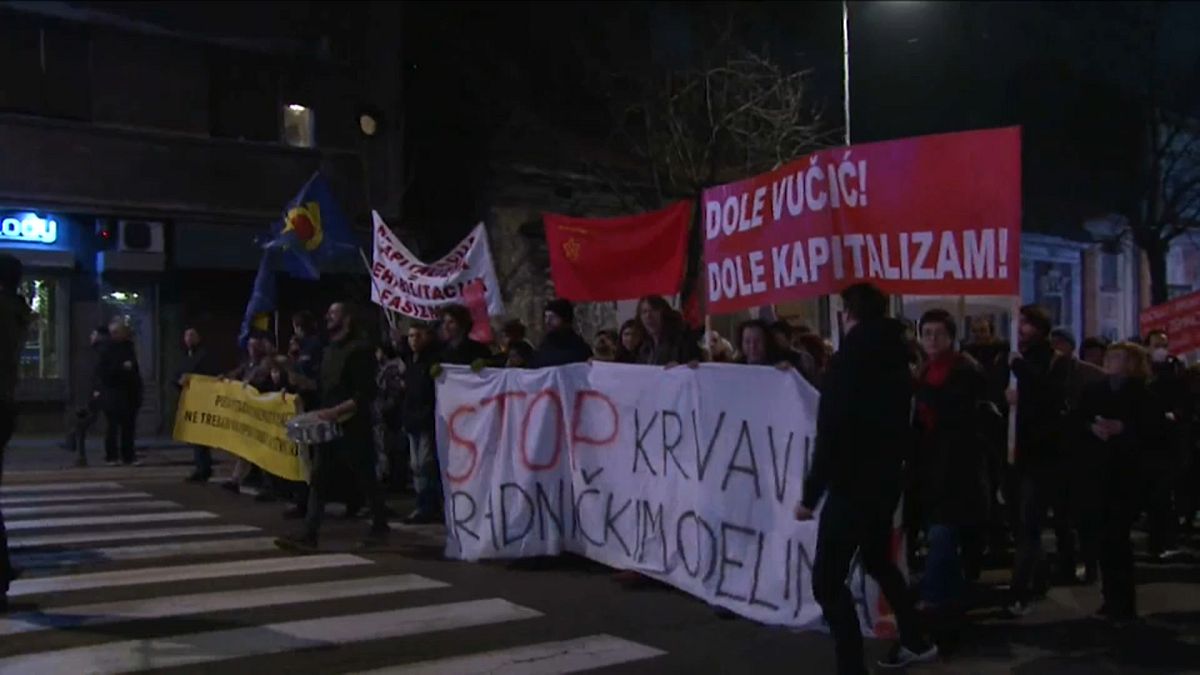 Сербы снова протестуют и требуют смены сласти