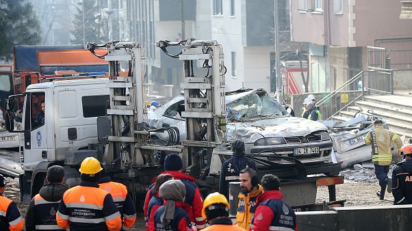 İstanbul Kartal'da bina çöktü İstanbul Kartal'da bina çöktü