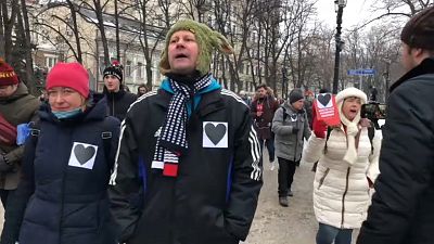 Mütter "spazieren" in Moskau für Anastasia Schewtschenko