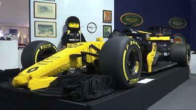 Болид "Формулы-1" из LEGO за сотню тысяч евро