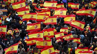 اسپانیا؛ راهپیمایی احزاب راست و راست افراطی درمخالفت با دولت سانچز