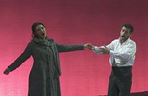خوان ديغو فلوريز وأولغا بيريتياتكو يبدعان في أداء أوبرا "عروس لامرمور"