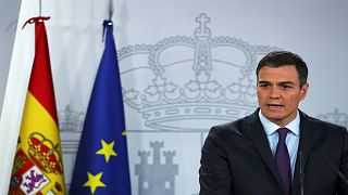 مصادر حكومية: رئيس وزراء إسبانيا يدرس الدعوة لإجراء انتخابات مبكرة