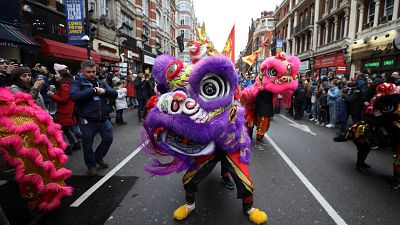 В Лондоне и Милане встретили китайский Новый год